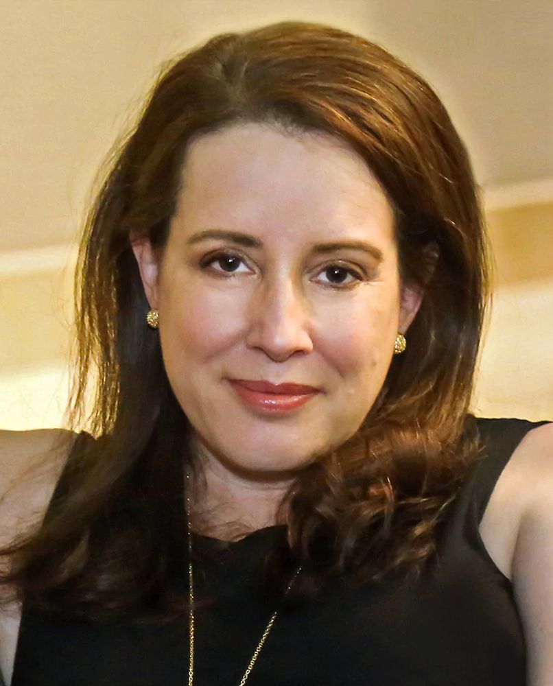 Julie Pottinger (Alias: Julia Quinn)